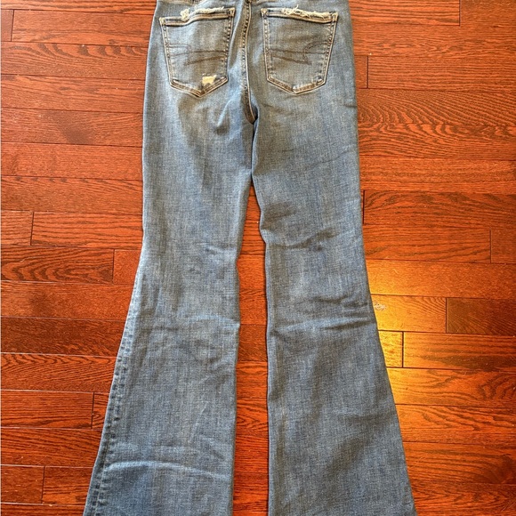 2/$25 EUC American Eagle Outfitters Light Blue Flare Jeans - Picture 5 of 5